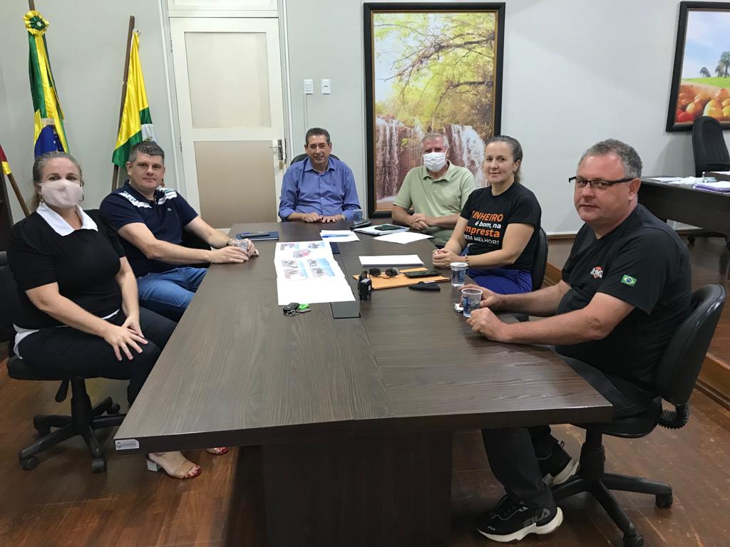 Mais uma empresa apresenta projeto de investimento na Área Empresarial Lennart Leimann